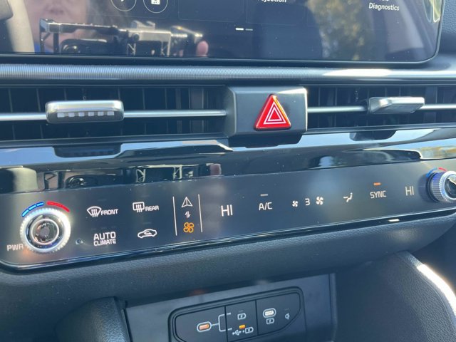 2026 Kia Sportage EX Image 19 of 36