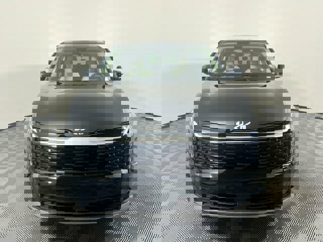 Vehicle image 2 of 33