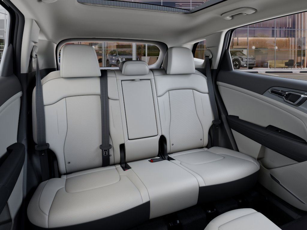 2026 Kia Sportage EX Image 13 of 31