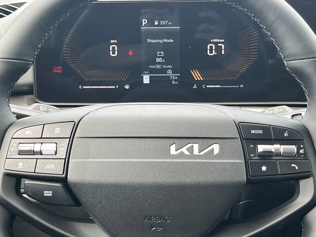Vehicle image 24 of 46
