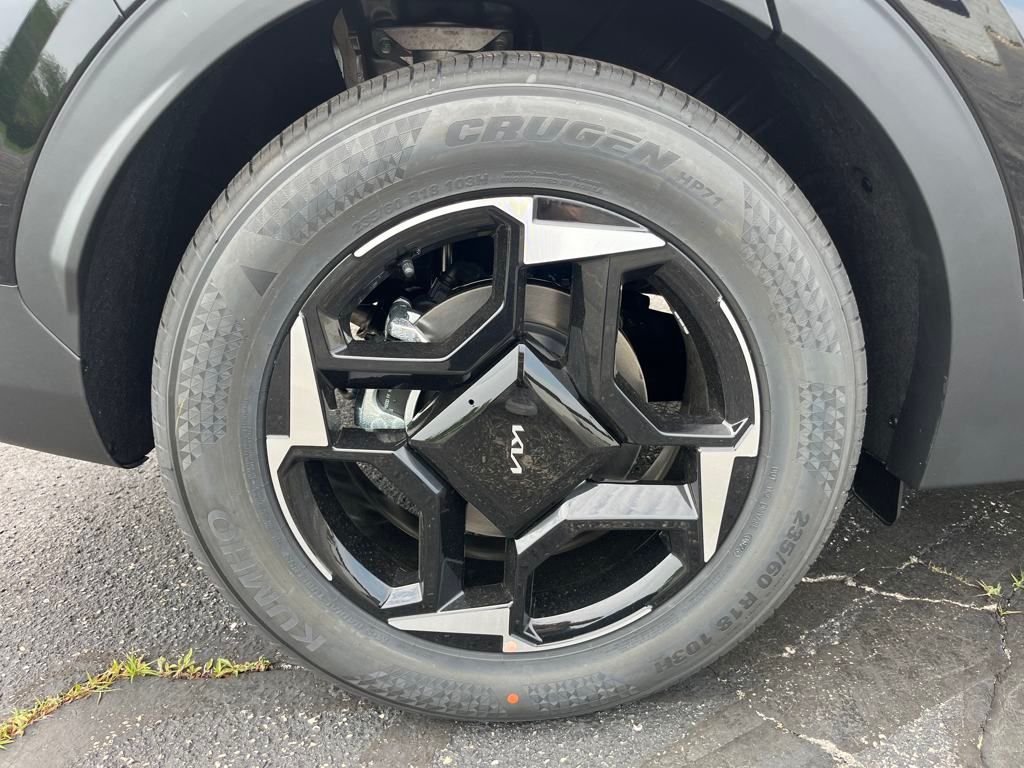 Vehicle image 12 of 46