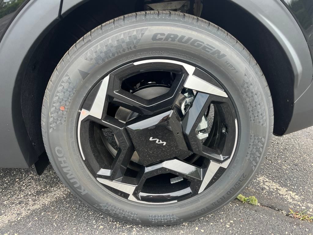 Vehicle image 10 of 46