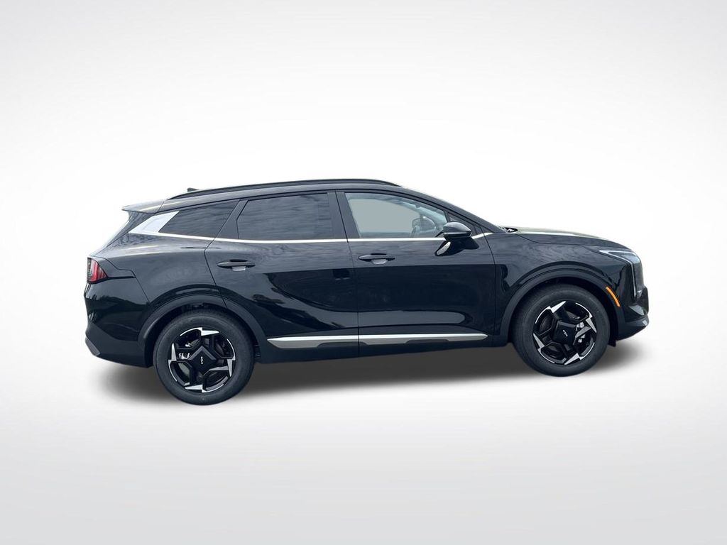 Vehicle image 4 of 46