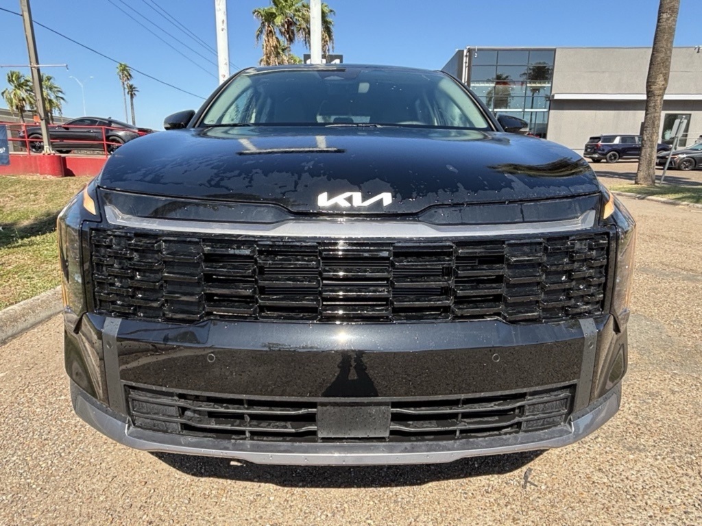 2026 Kia Sportage EX Image 2 of 21