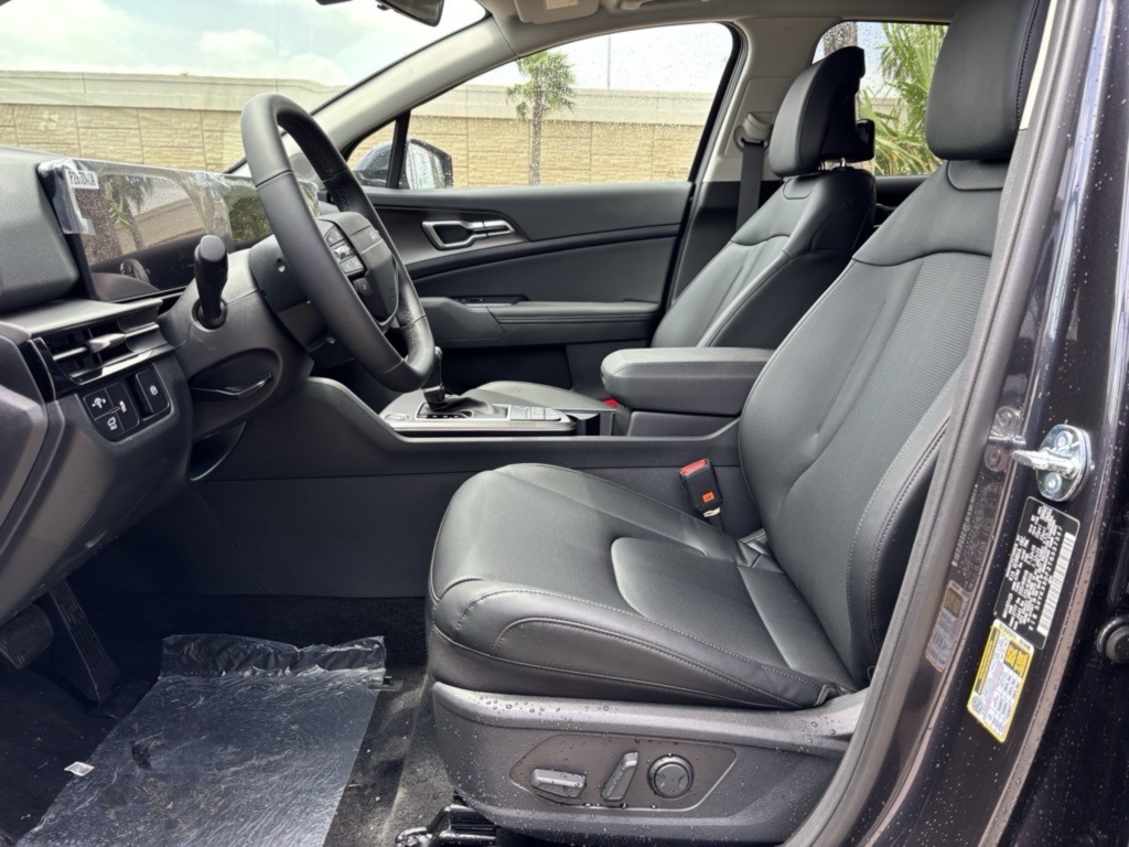 2026 Kia Sportage EX Image 10 of 21
