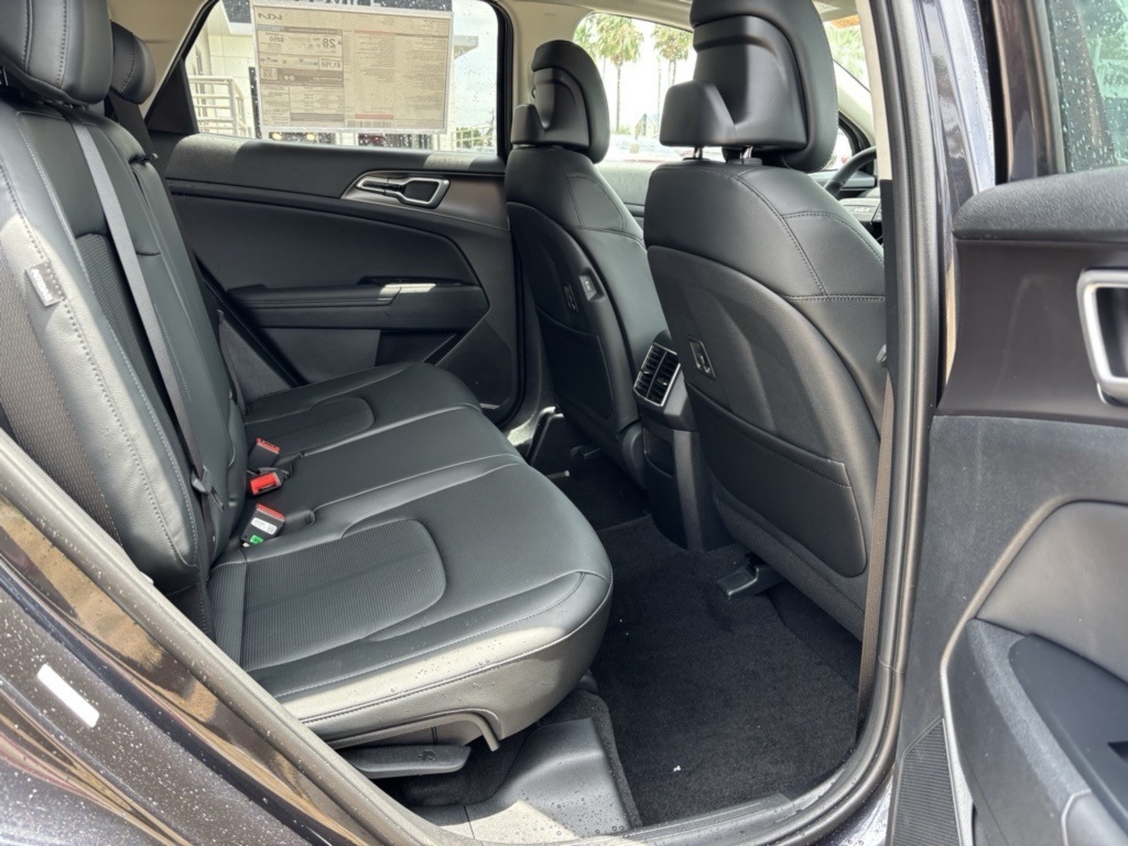 2026 Kia Sportage EX Image 8 of 21