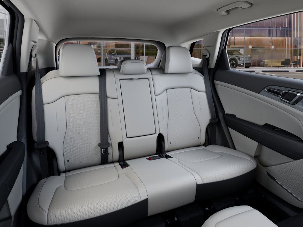 2026 Kia Sportage EX Image 12 of 31