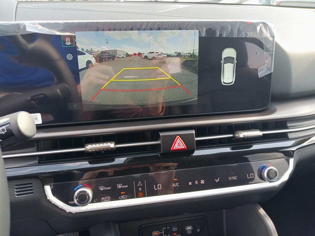 2026 Kia Sportage EX Image 14 of 19