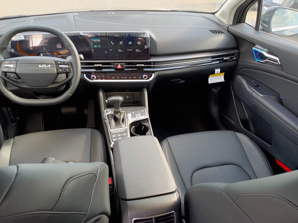 2026 Kia Sportage EX Image 11 of 19