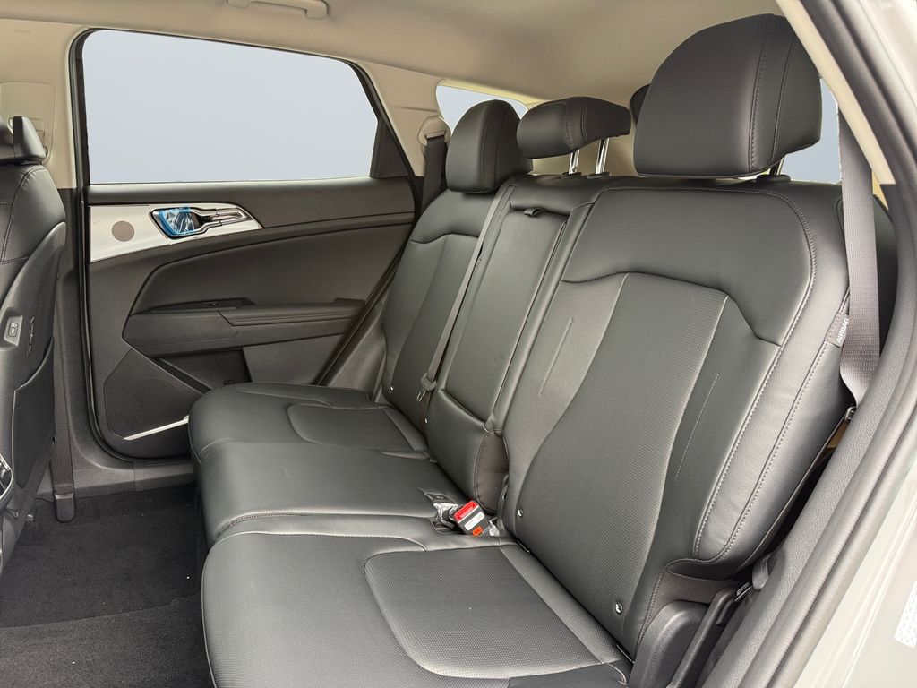 2026 Kia Sportage EX Image 10 of 20