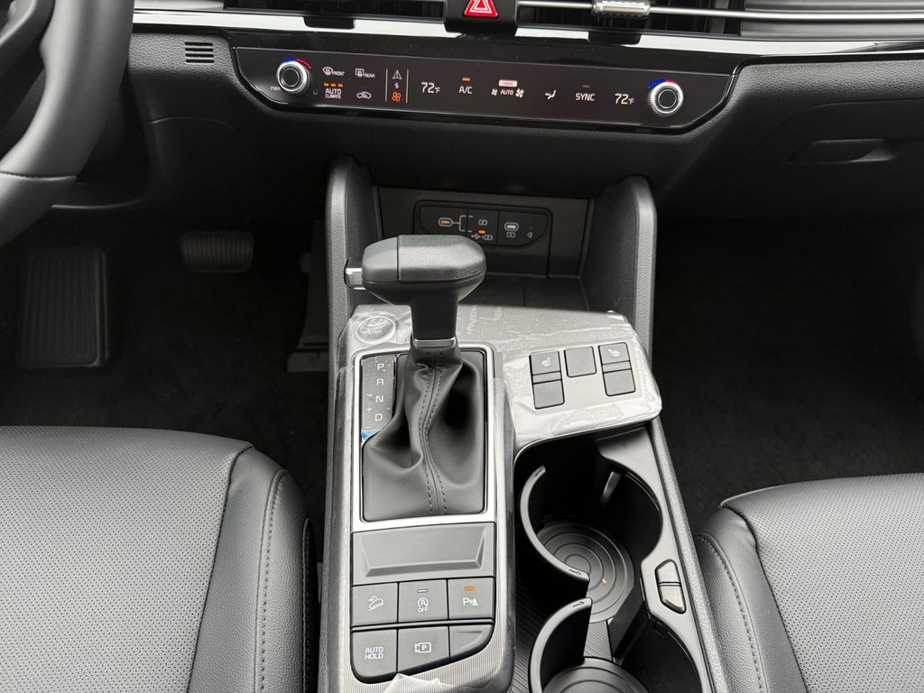 2026 Kia Sportage EX Image 16 of 20