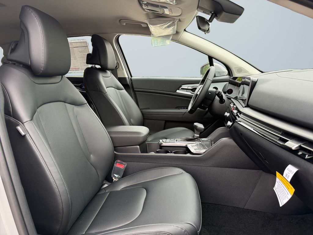2026 Kia Sportage EX Image 12 of 20