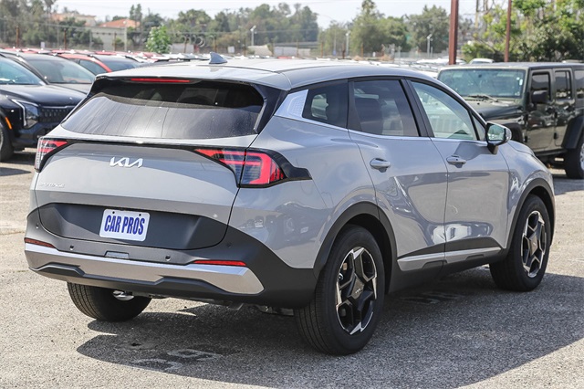 Vehicle image 5 of 40