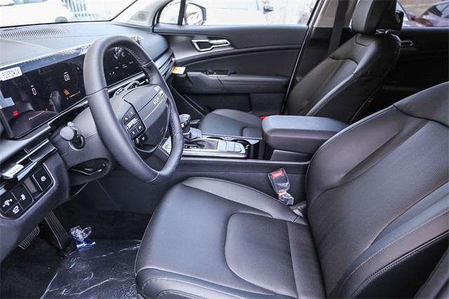 Vehicle image 20 of 40
