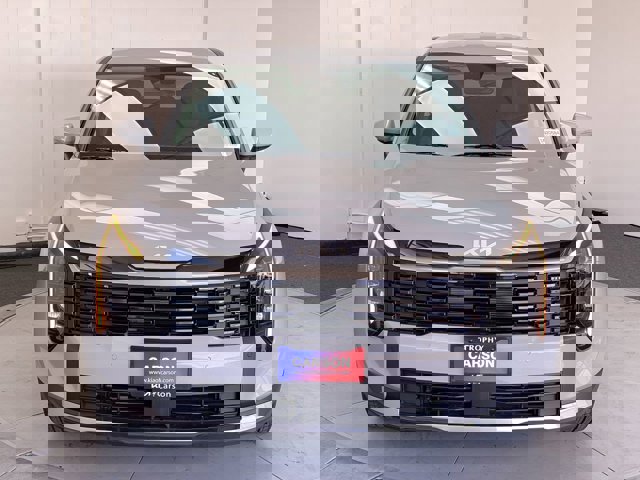 2026 Kia Sportage EX Image 2 of 33