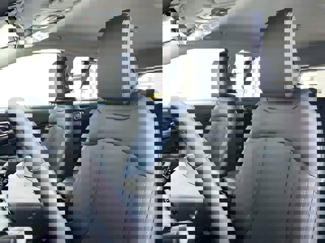 2026 Kia Sportage EX Image 14 of 33