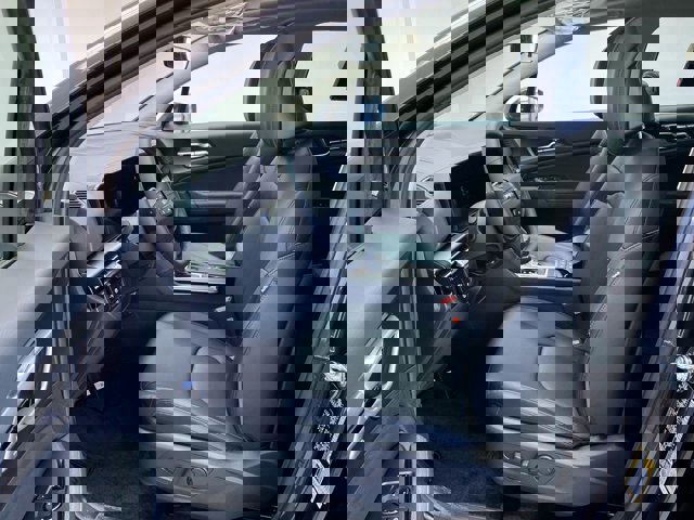 2026 Kia Sportage EX Image 18 of 34