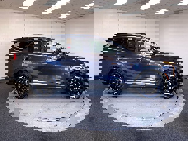 2026 Kia Sportage EX Image 4 of 34