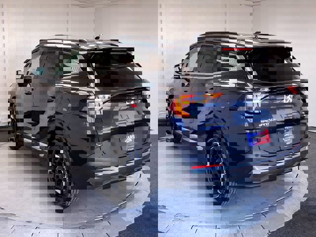 2026 Kia Sportage EX Image 7 of 34