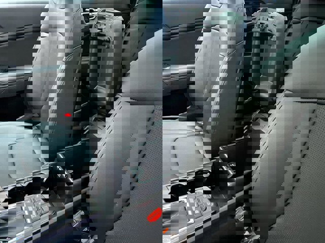 2026 Kia Sportage EX Image 27 of 34