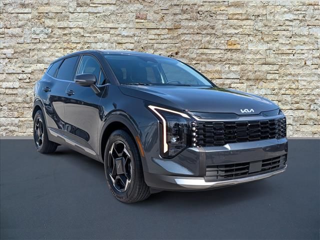 2026 Kia Sportage EX Image 2 of 16