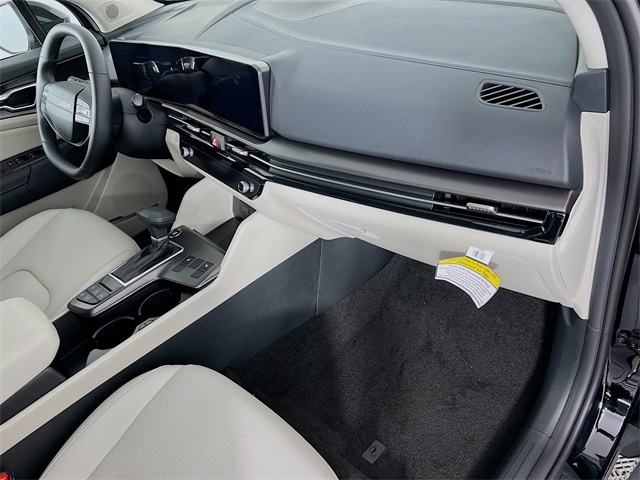 2026 Kia Sportage EX Image 15 of 35