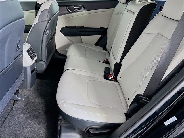 2026 Kia Sportage EX Image 12 of 35