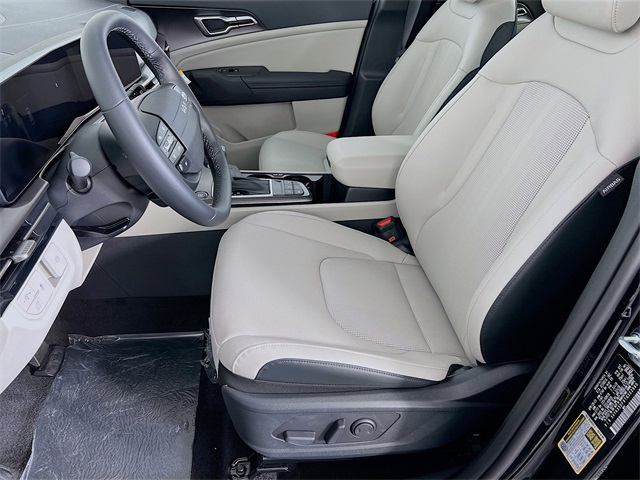 2026 Kia Sportage EX Image 13 of 35