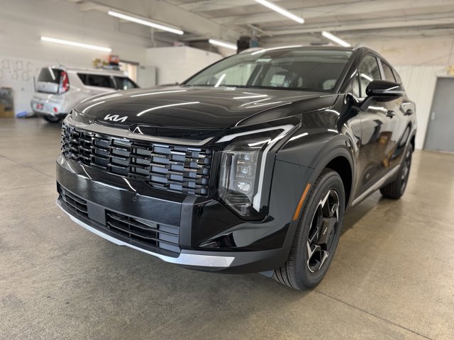 2026 Kia Sportage EX Image 2 of 21