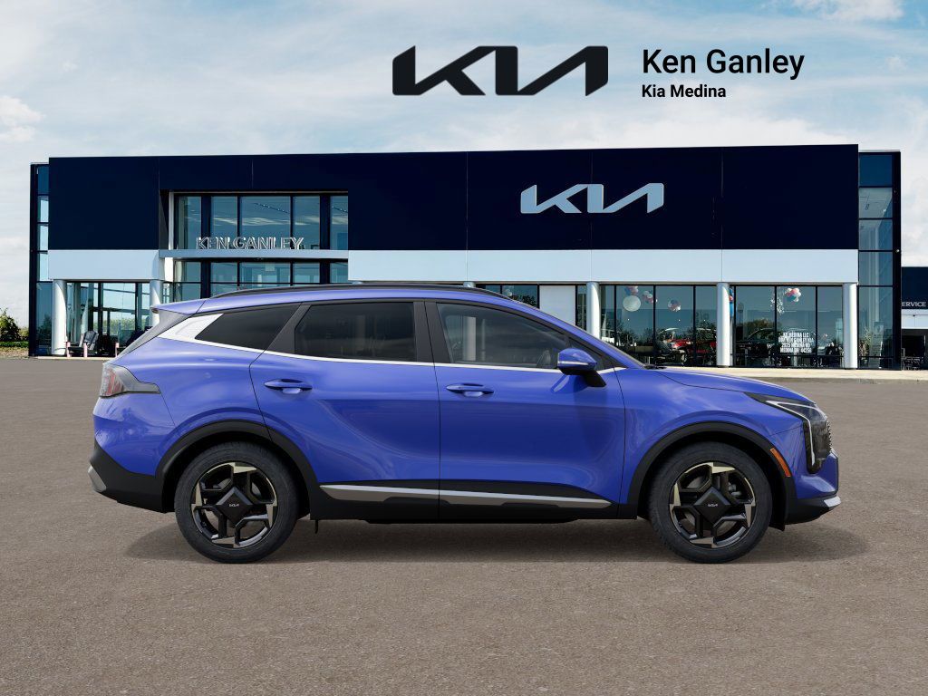 2026 Kia Sportage EX Image 7 of 33