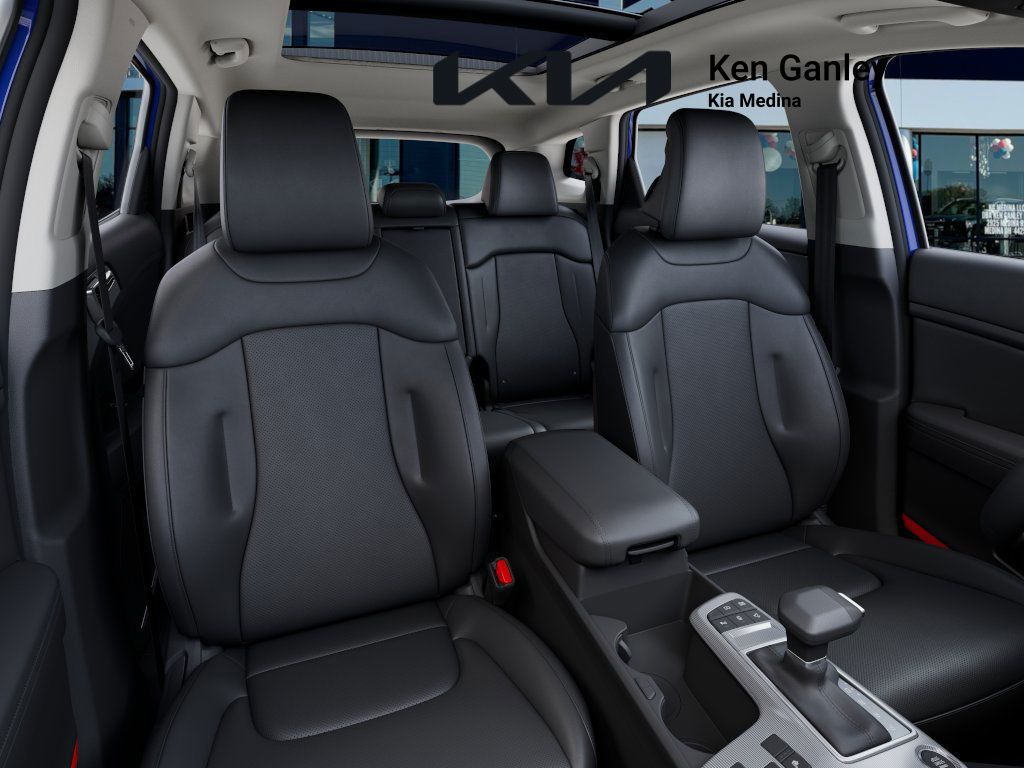 2026 Kia Sportage EX Image 14 of 33