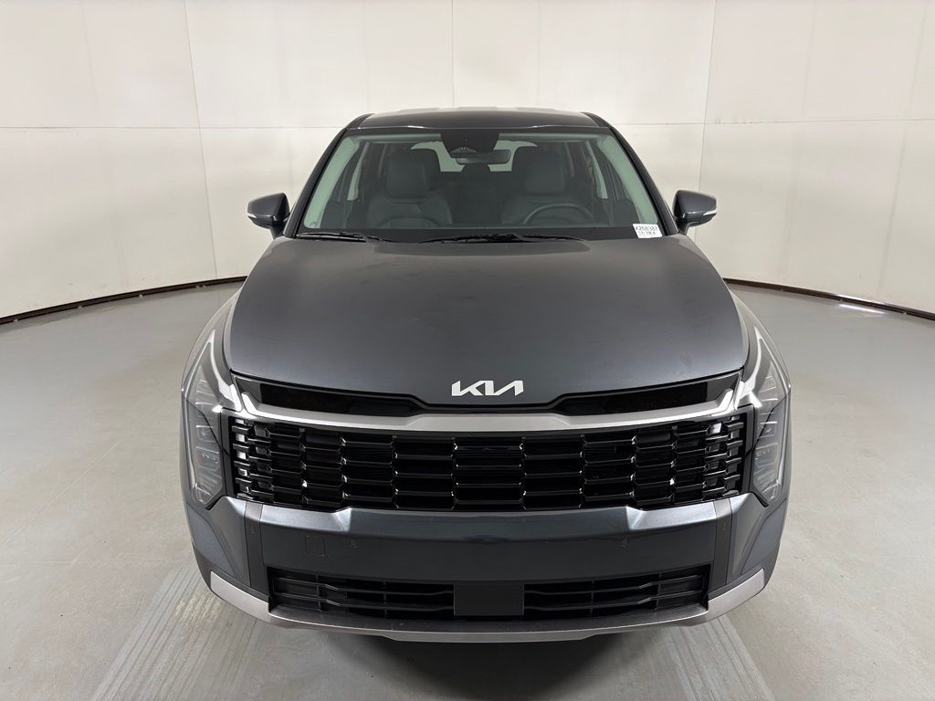 2026 Kia Sportage EX Image 2 of 43