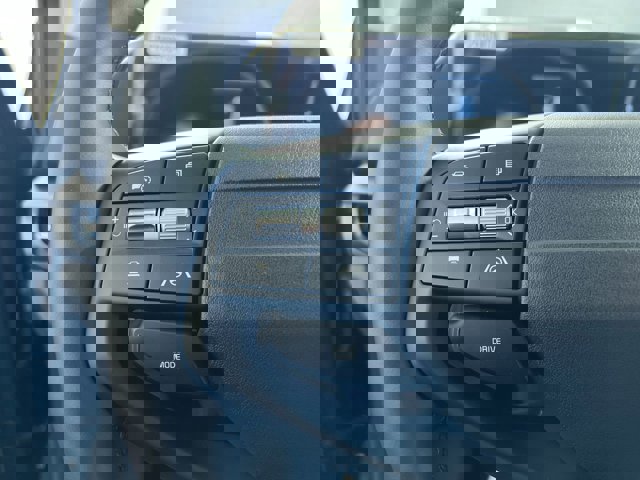 Vehicle image 18 of 35