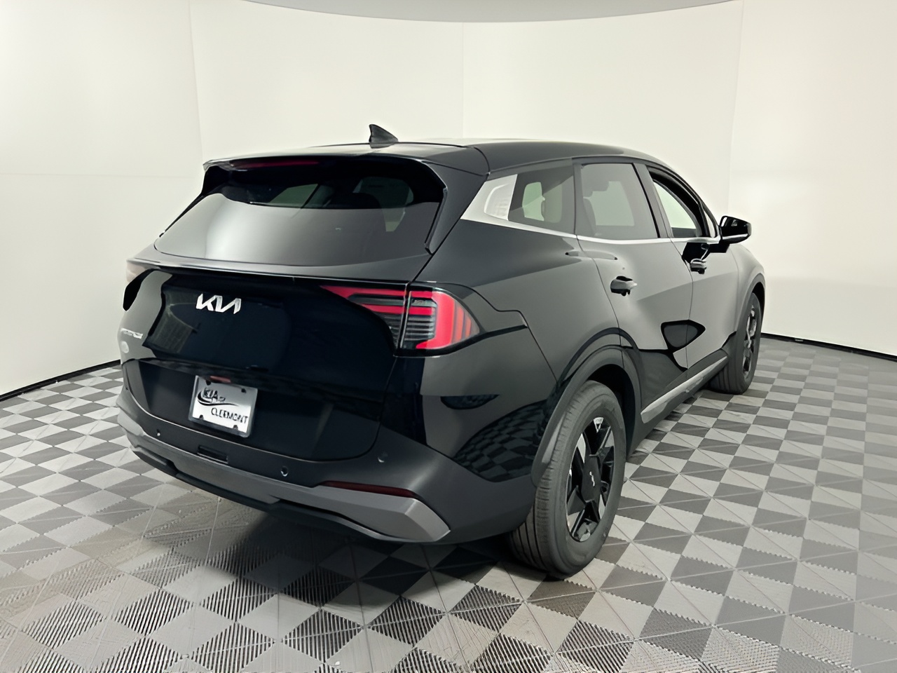 Vehicle image 40 of 43