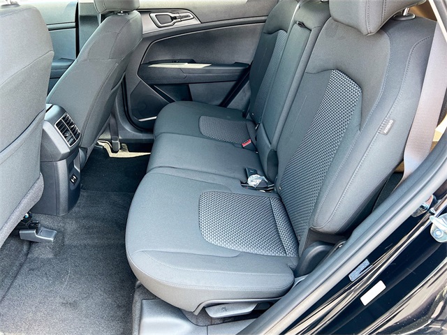 2026 Kia Sportage LX Image 12 of 34