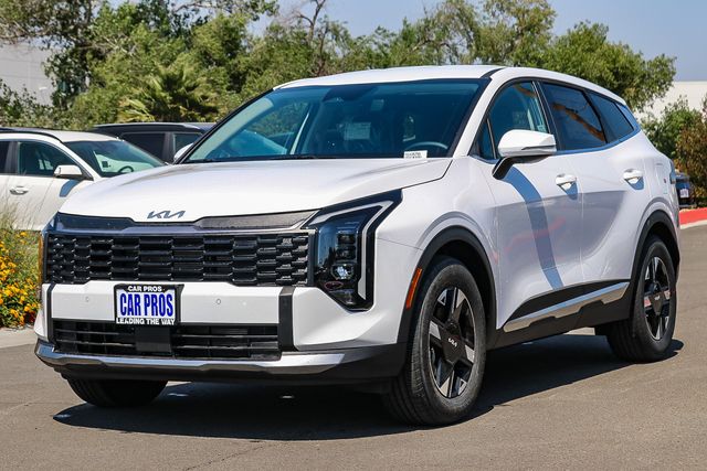 2026 Kia Sportage LX Image 1 of 28