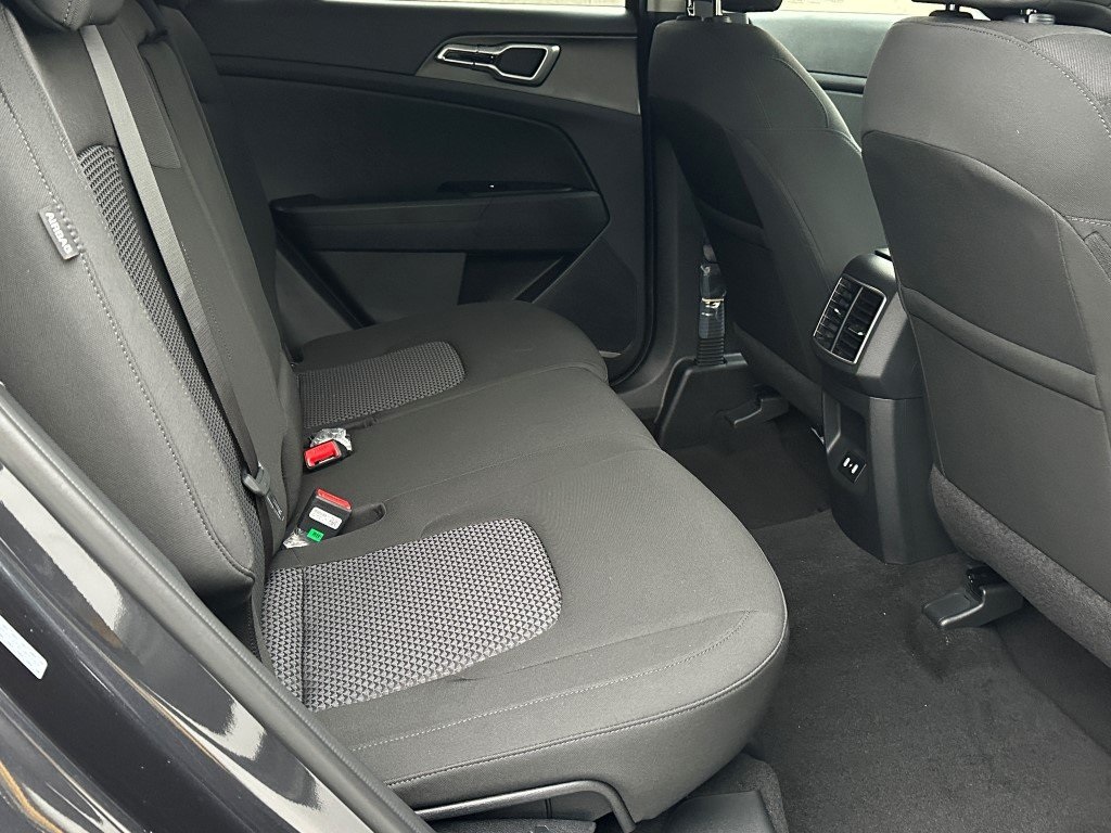 2026 Kia Sportage LX Image 7 of 26
