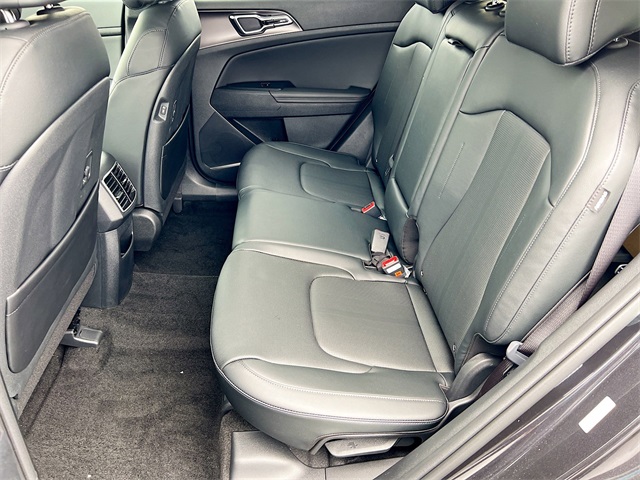 2026 Kia Sportage SX Image 12 of 37