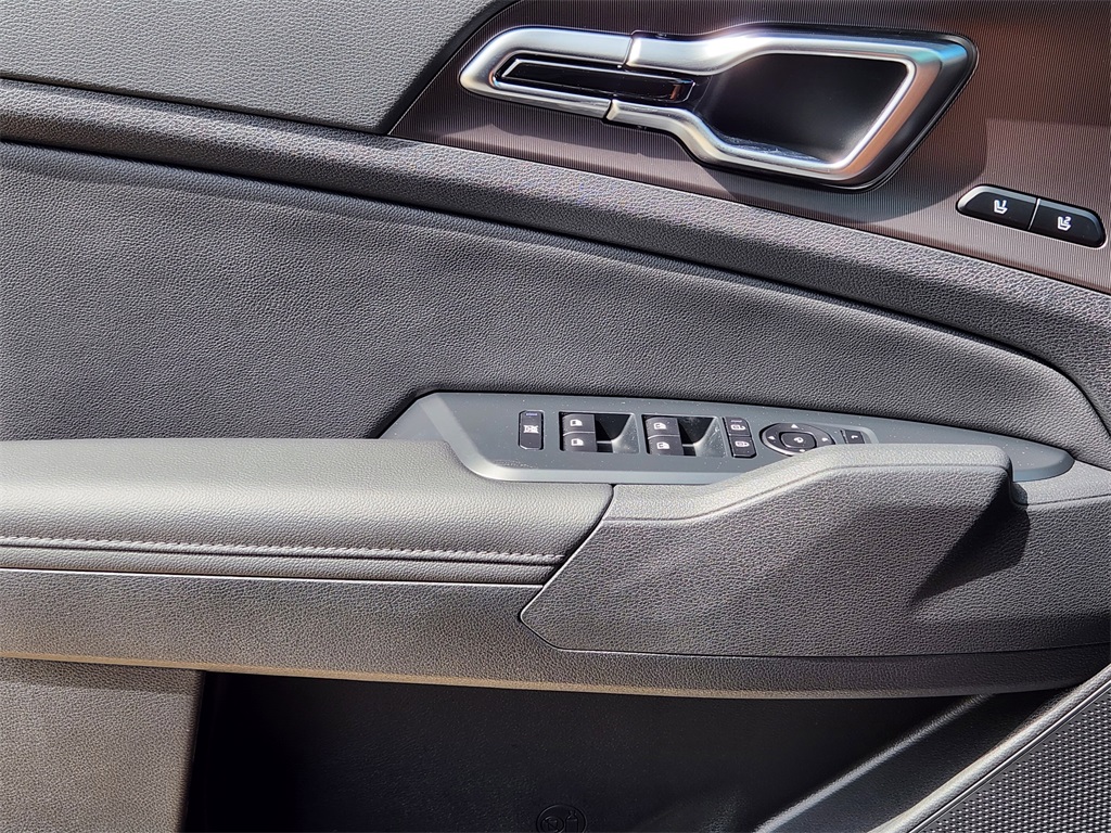 2026 Kia Sportage SX Image 17 of 24