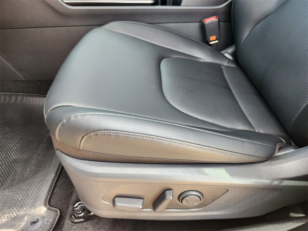 2026 Kia Sportage SX Image 23 of 24