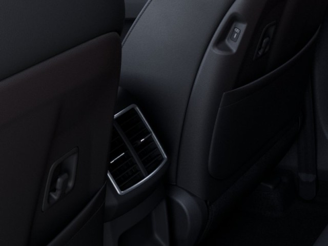 2026 Kia Sportage SX Image 17 of 27