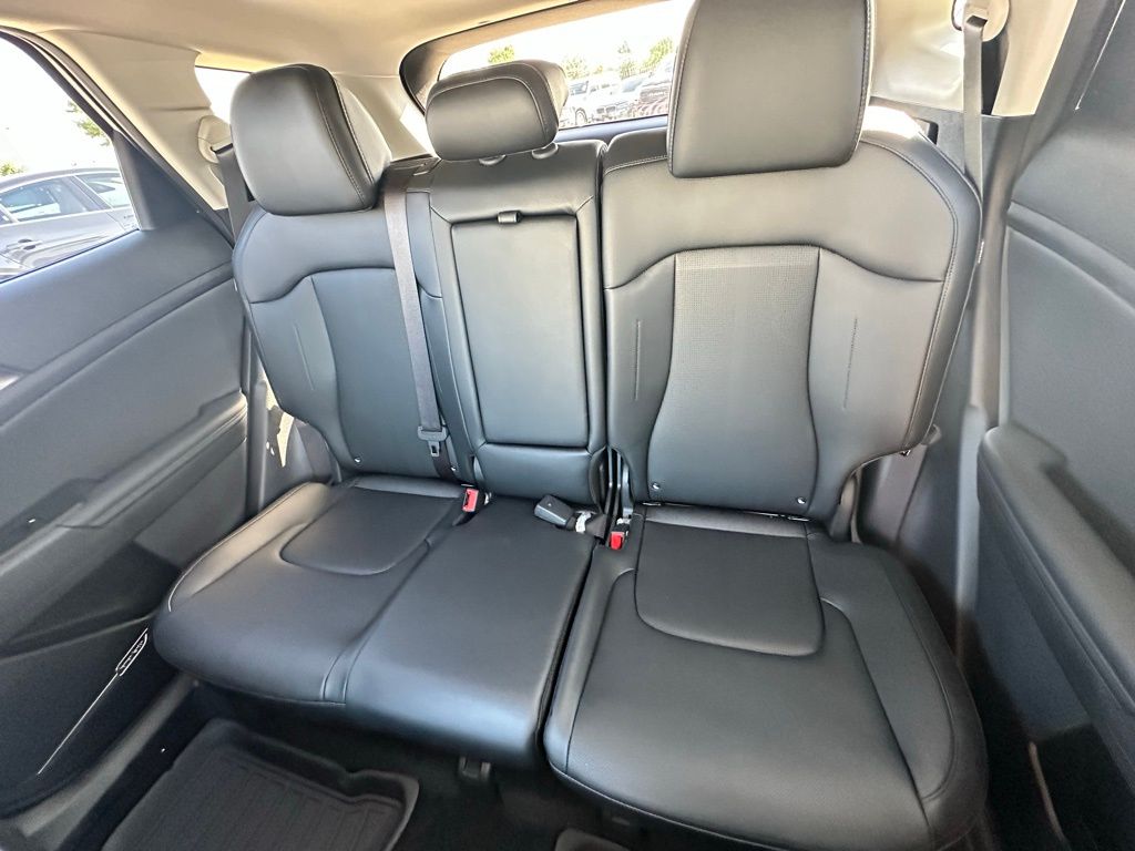 2026 Kia Sportage SX Image 14 of 26