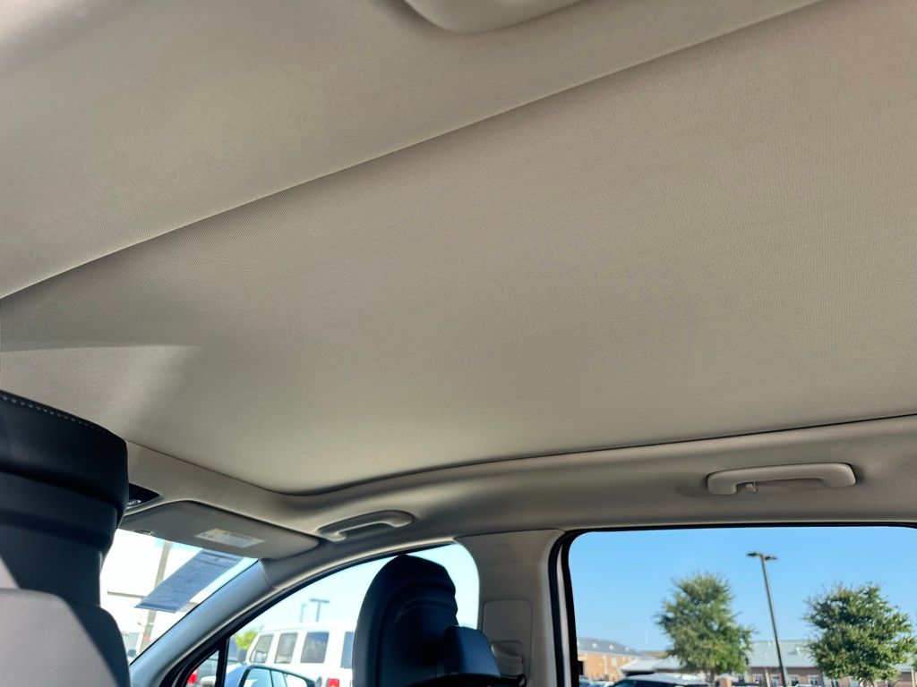 2026 Kia Sportage SX Image 16 of 26