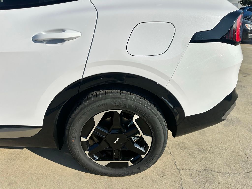 2026 Kia Sportage SX Image 9 of 26
