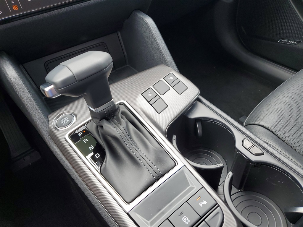 Vehicle image 19 of 30