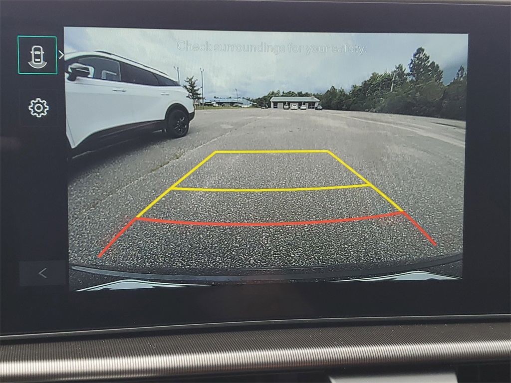 Vehicle image 17 of 30