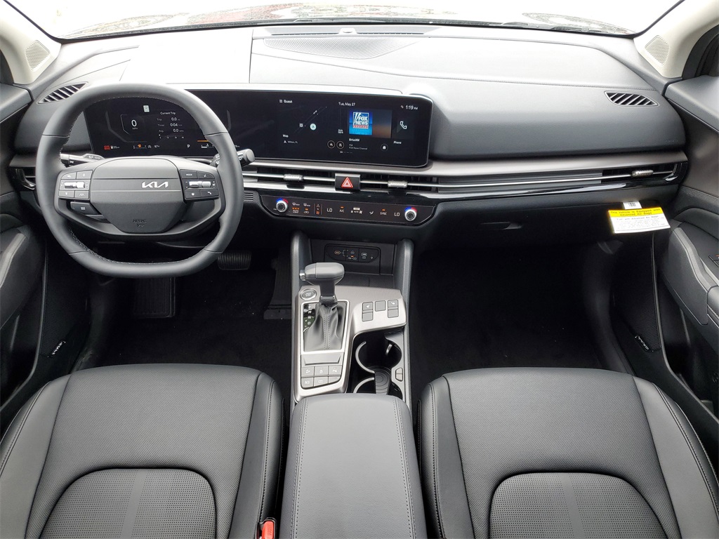 Vehicle image 24 of 30