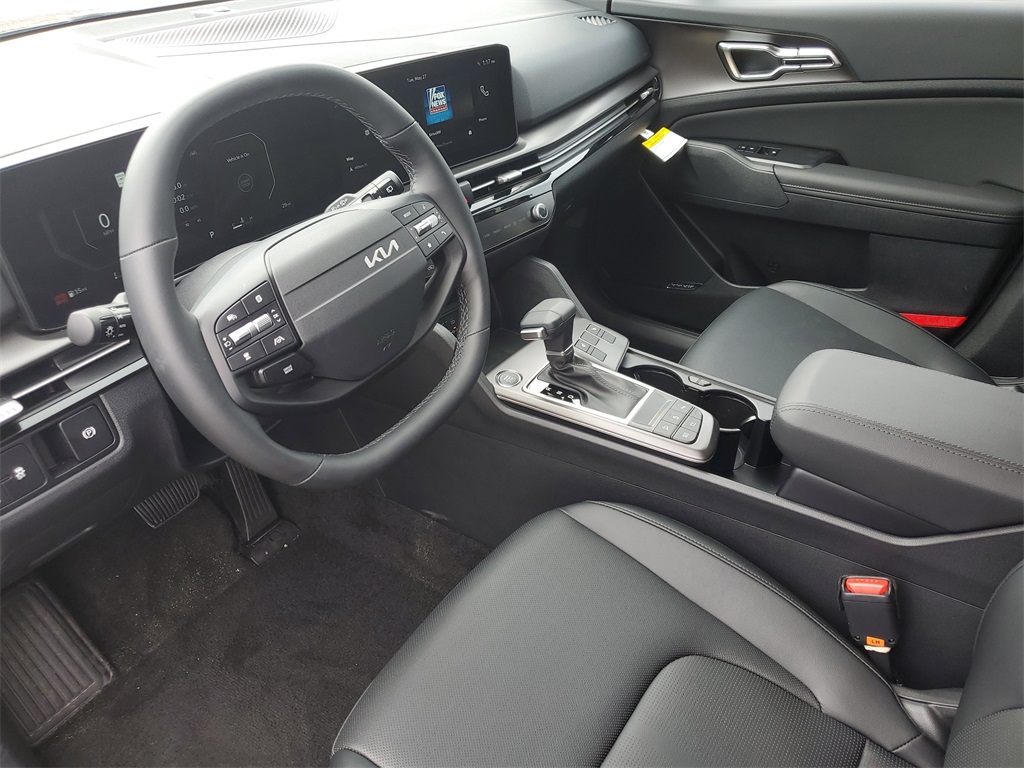 Vehicle image 6 of 30