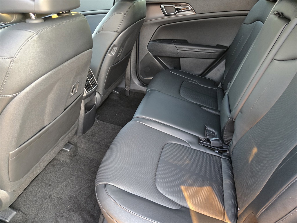 2026 Kia Sportage SX Image 9 of 22