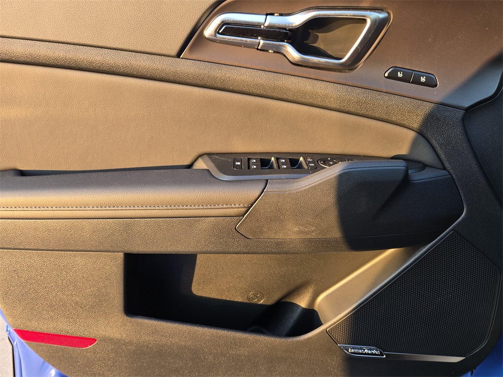 2026 Kia Sportage SX Image 18 of 22